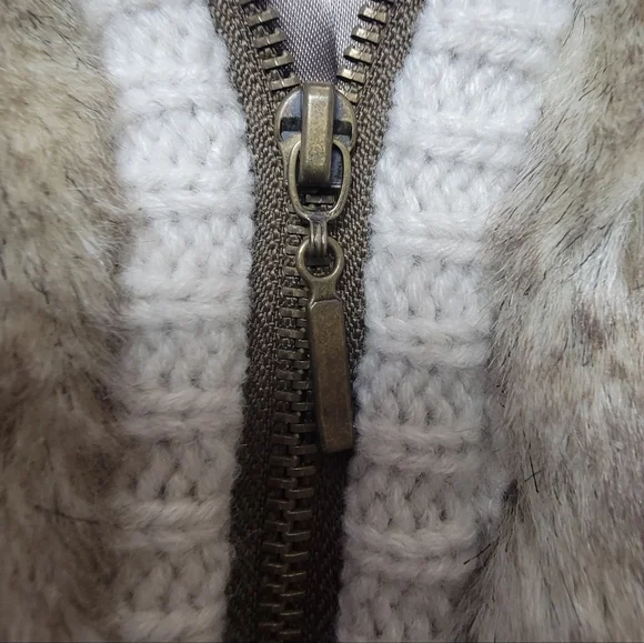 VINTAGE Y2K! AMERICAN RAG Faux Fur Coat - Picture 8 of 15